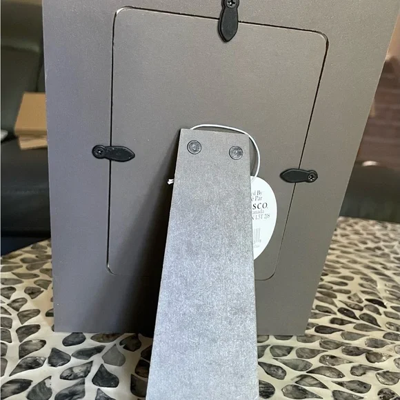 Enesco Rustic Sisters Photo Frame - Picture 7 of 12